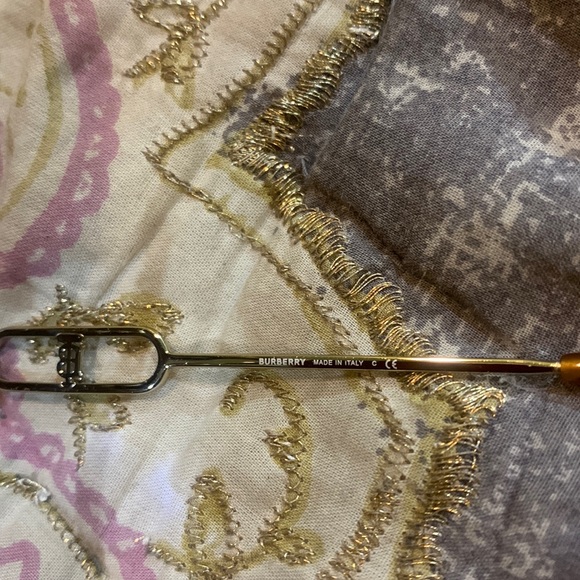 BURBERRY VINTAGE FRAMES - Picture 3 of 4